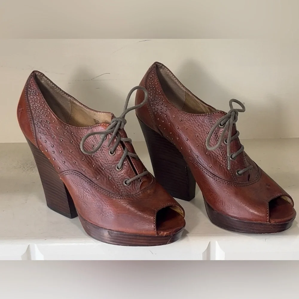 Frye Women’s Chelsea Studded Peep Toe Leather Lace Up Platform Heels Size 9.5 - Picture 1 of 11